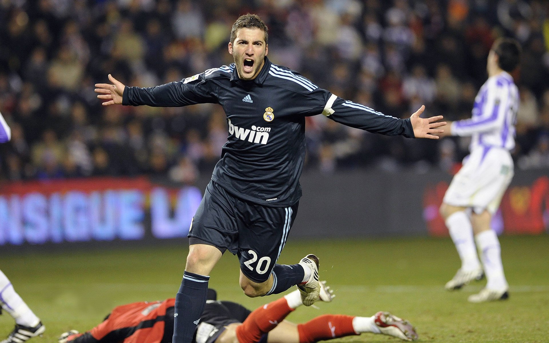 神兵天降！阿森纳替补奇兵扭转乾坤，国安防线五分钟内轰然崩塌，神兵天降！阿森纳替补奇兵导演五分钟逆转，国安防线轰然崩塌